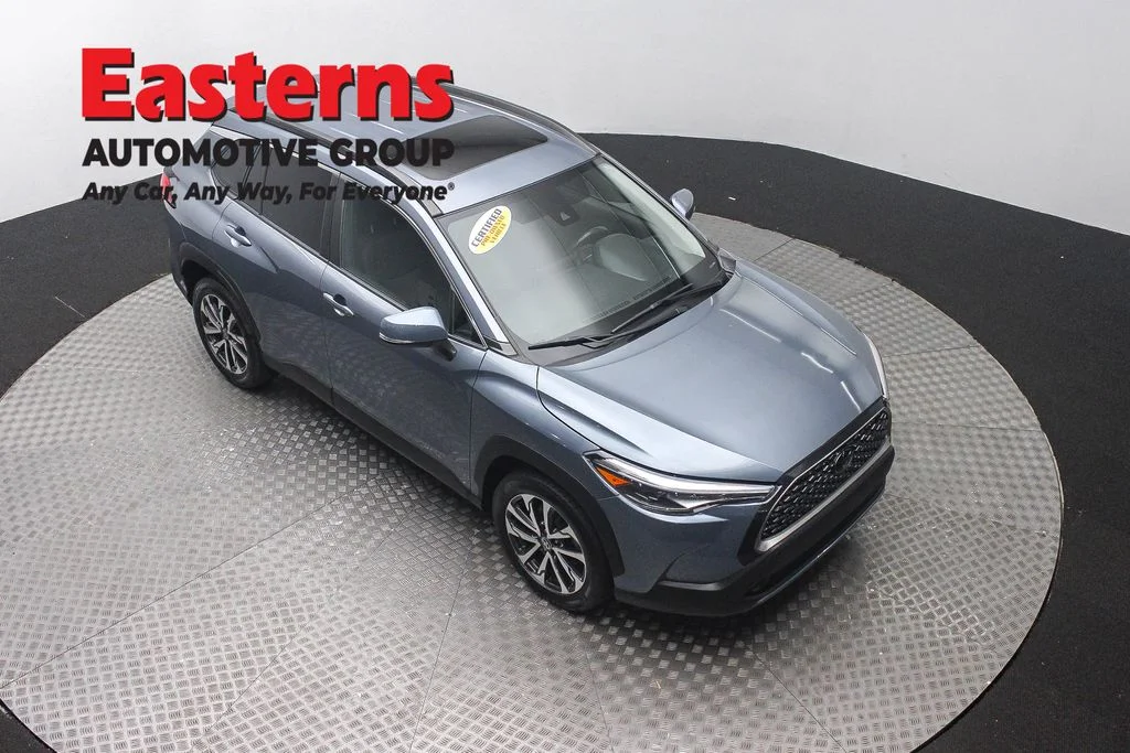 Used 2022 Gray Toyota XLE image 3