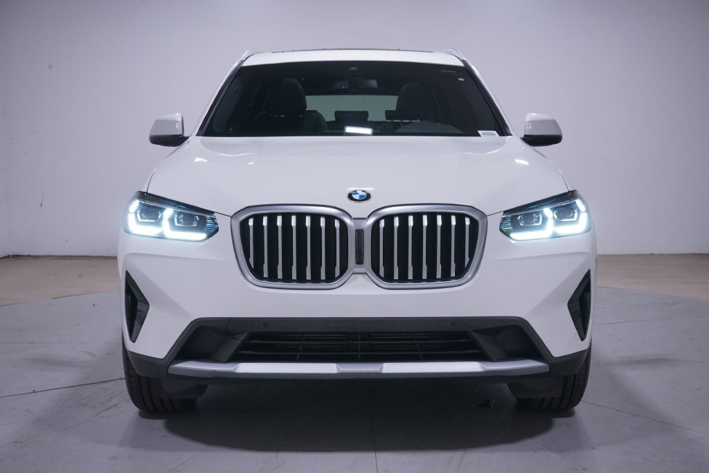 Certified Used 2024 Alpine White BMW sDrive30i image 4