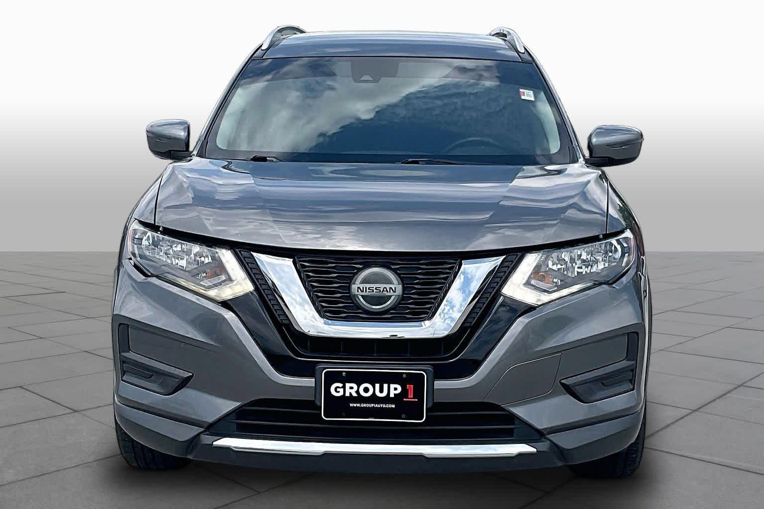 Used 2019 Gun Metallic Nissan SV image 4