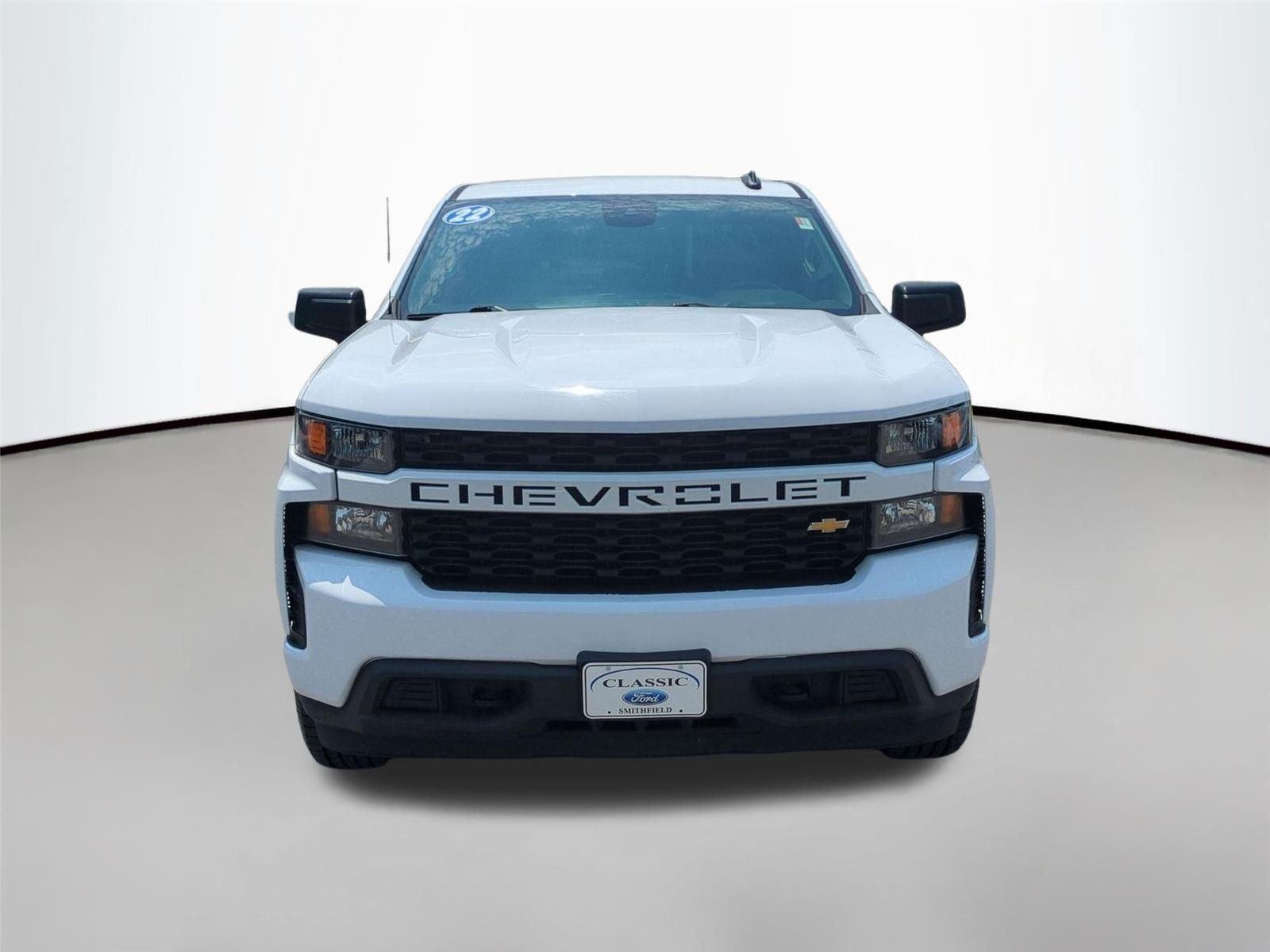 Used 2022 Summit White Chevrolet Custom image 8