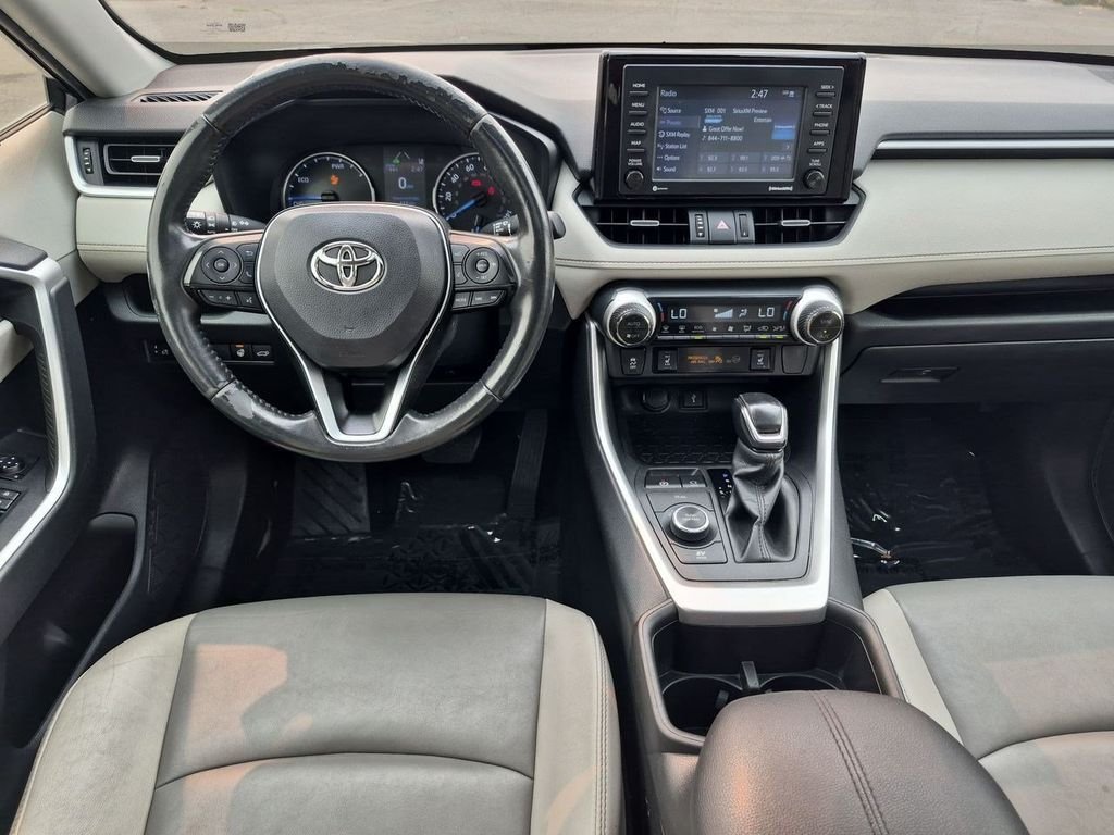 Used 2022 Magnetic Gray Metallic Toyota XLE Premium image 23