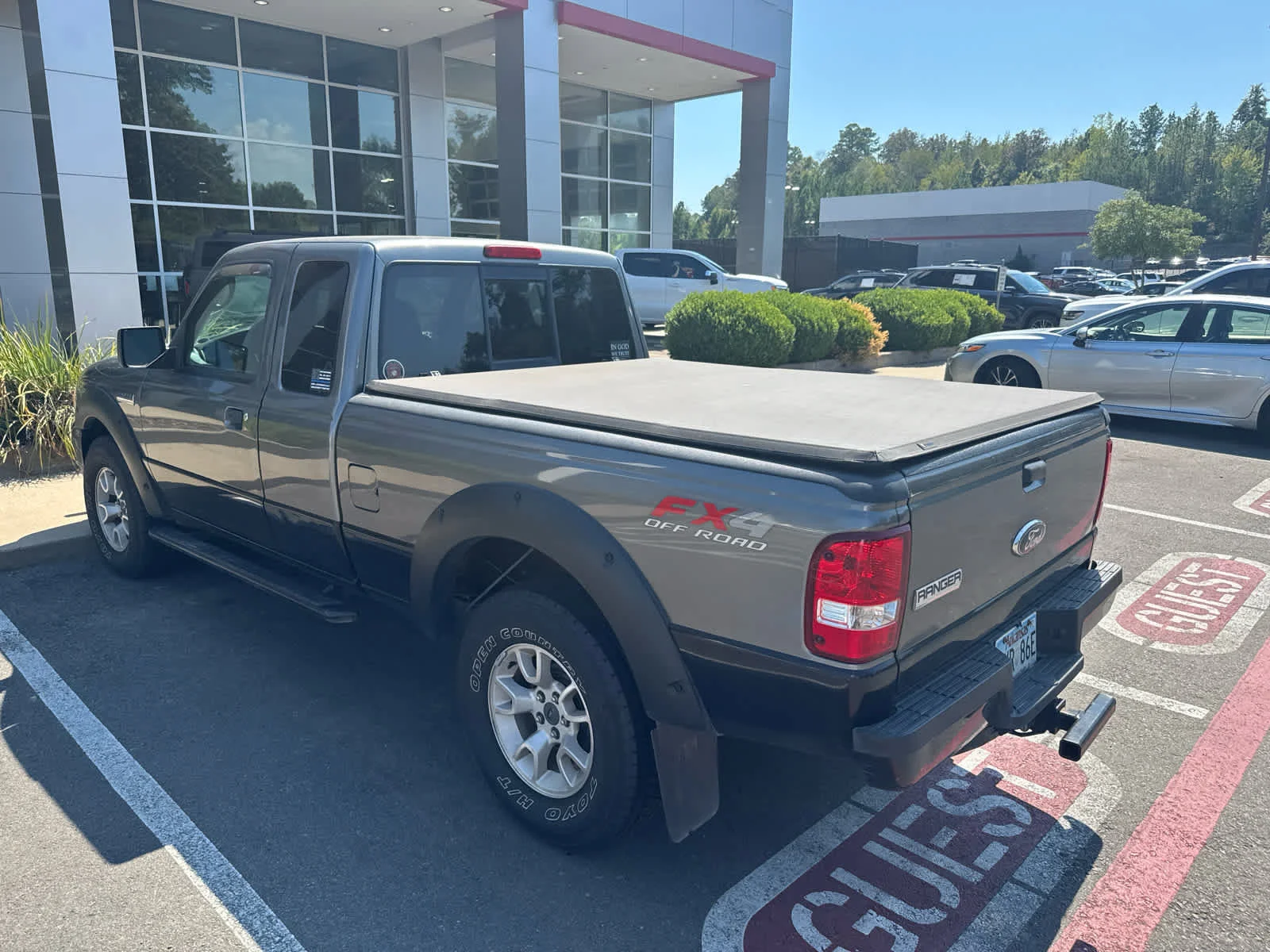 Used 2007 Dark Shadow Grey Metallic Ford FX4 Off-Rd image 3
