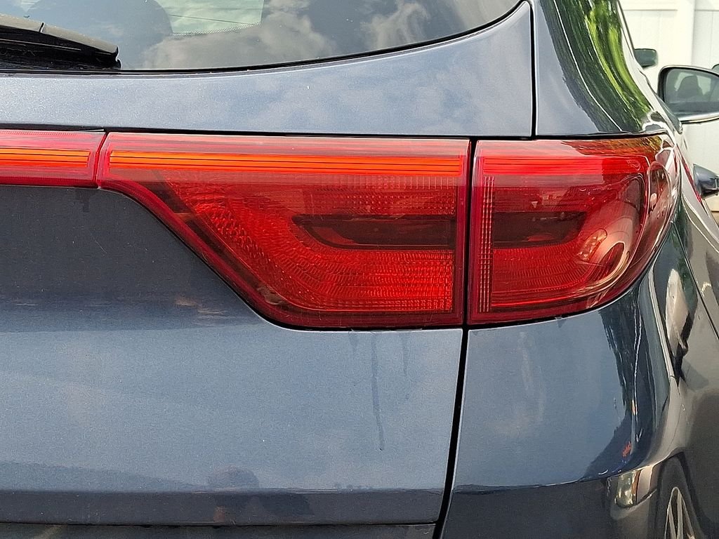 Used 2017 Blue Kia LX image 8