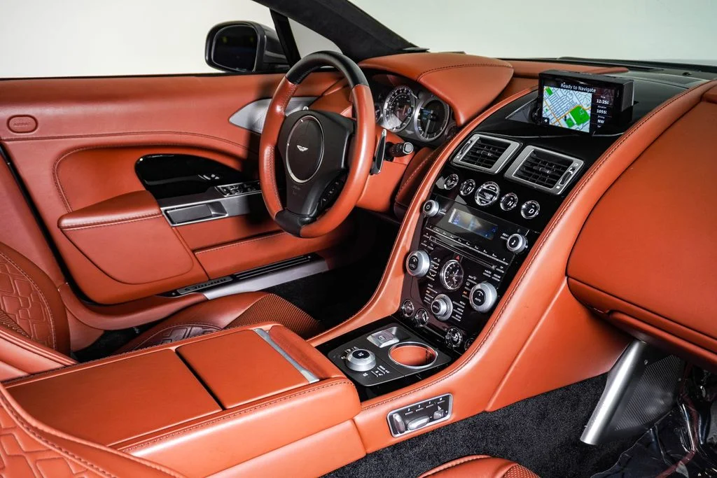 Used 2015 Meteorite Silver Aston Martin  image 16