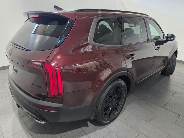 Used 2021 Purple Kia SX image 5