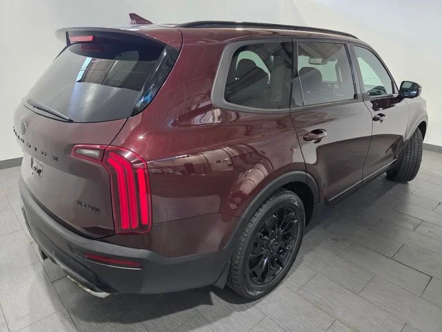 Used 2021 Purple Kia SX image 5