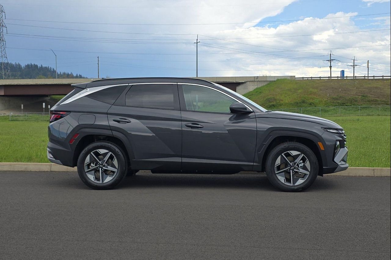 New 2026 Gray Hyundai SEL image 2