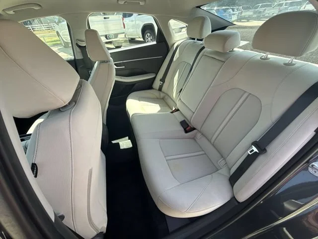 Used 2024 Gray Hyundai SEL image 26