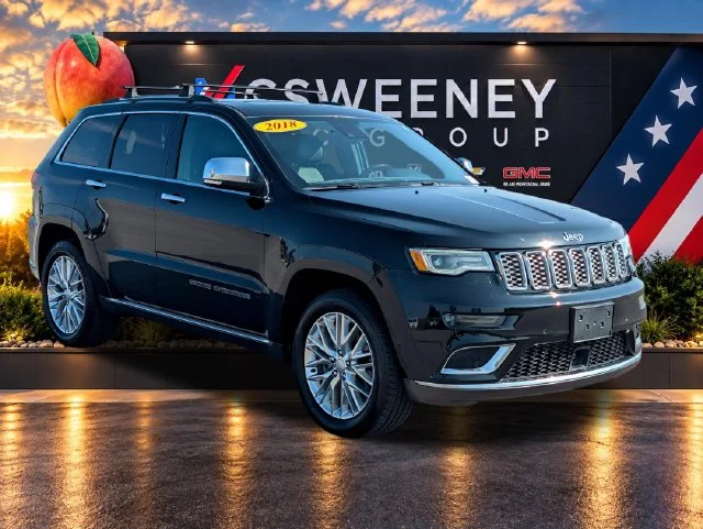 Used 2018 Black Jeep Summit image 7