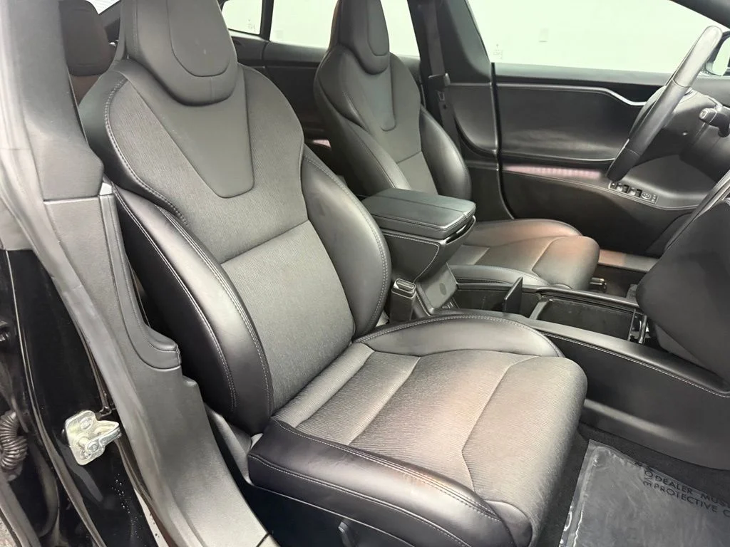 Used 2018 Black Tesla 75D image 35