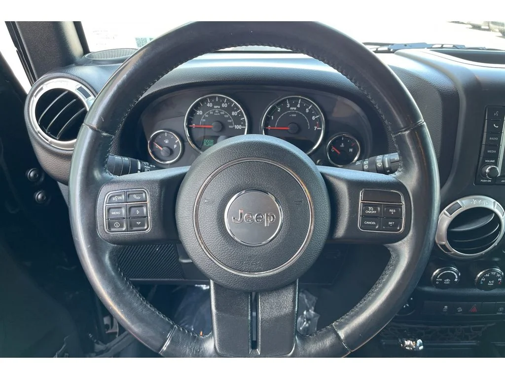 Used 2017 Black Clearcoat Jeep Sahara image 31
