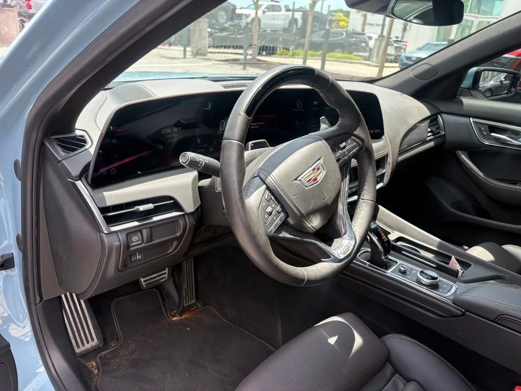 Used 2025 Drift Metallic Cadillac V-Series image 9