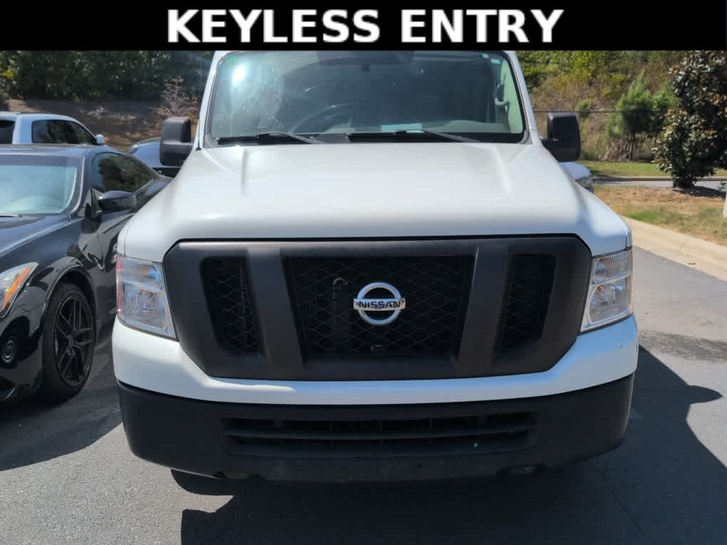 Used 2018 Glacier White Nissan S image 2