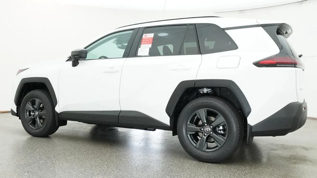 New 2026 Ice Cap Toyota LE image 13