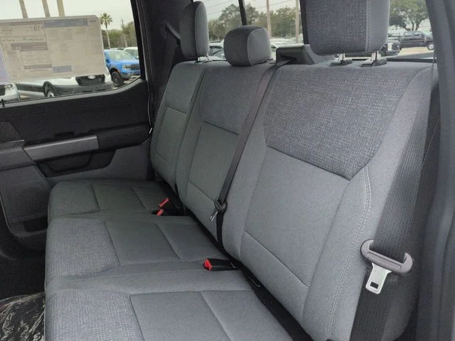 New 2026 Oxford White Ford XLT image 14
