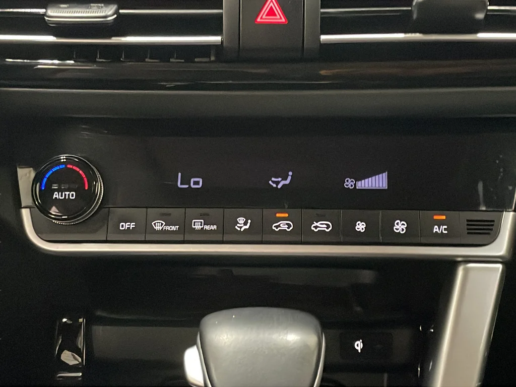 Certified Used 2022 Black Kia SX image 21