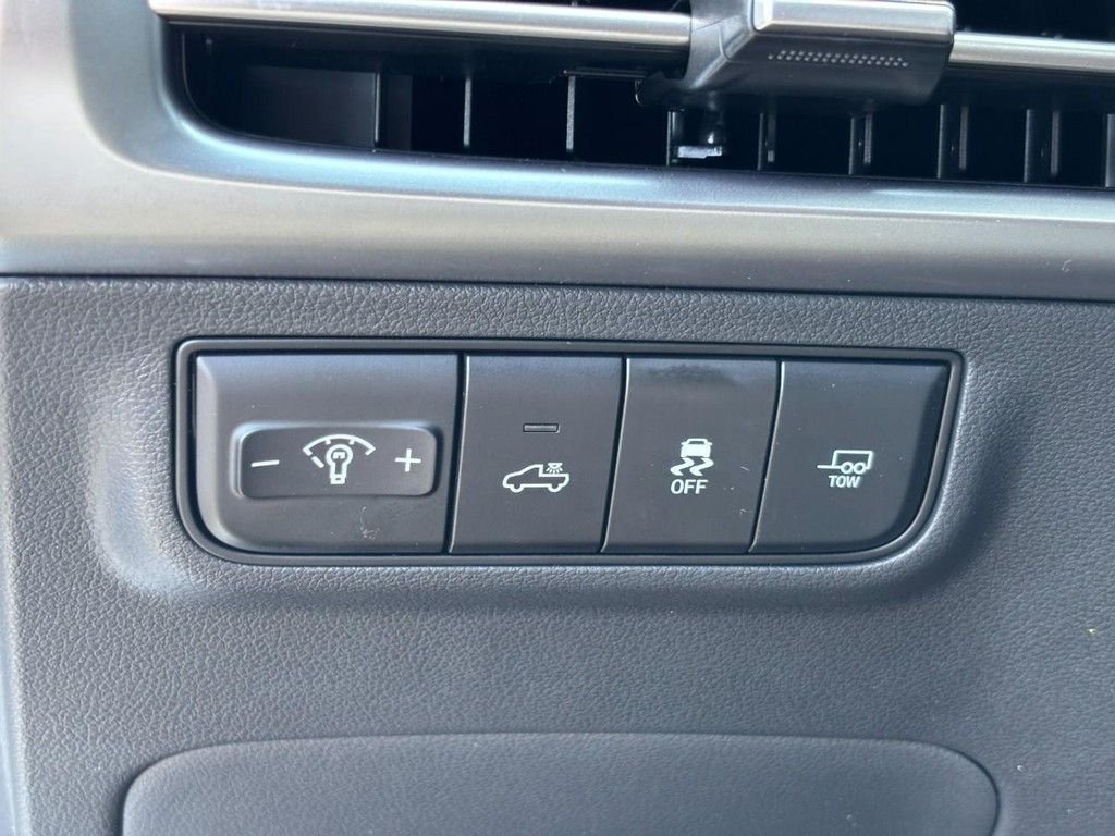 2025 Hyundai Santa Cruz Limited - Photo 33