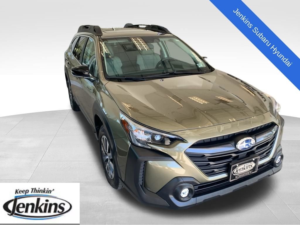 Used 2025 Green Subaru Premium image 1