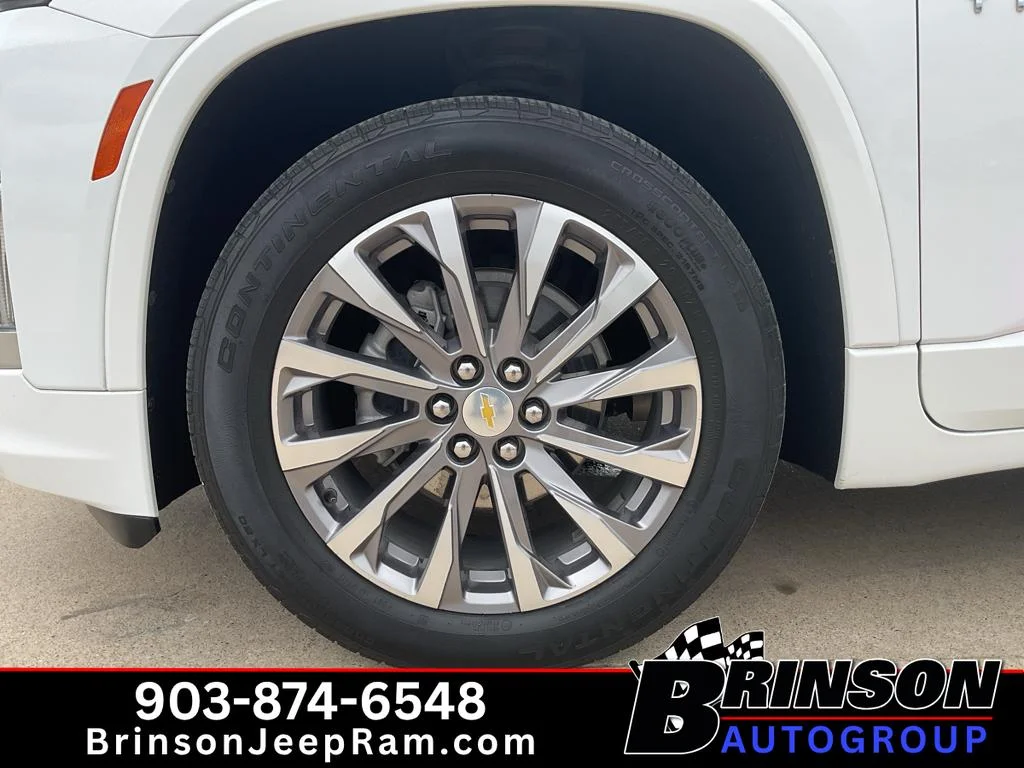 Used 2022 Summit White Chevrolet Premier image 16