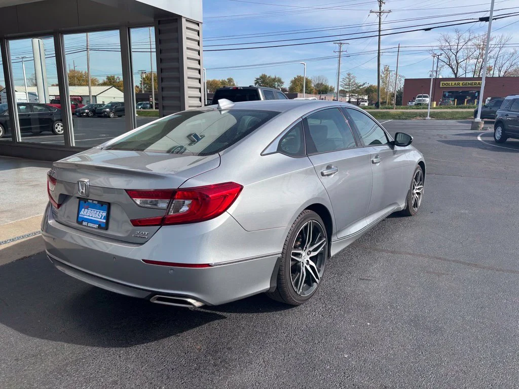 Used 2021 Silver Honda Touring 2.0T image 5