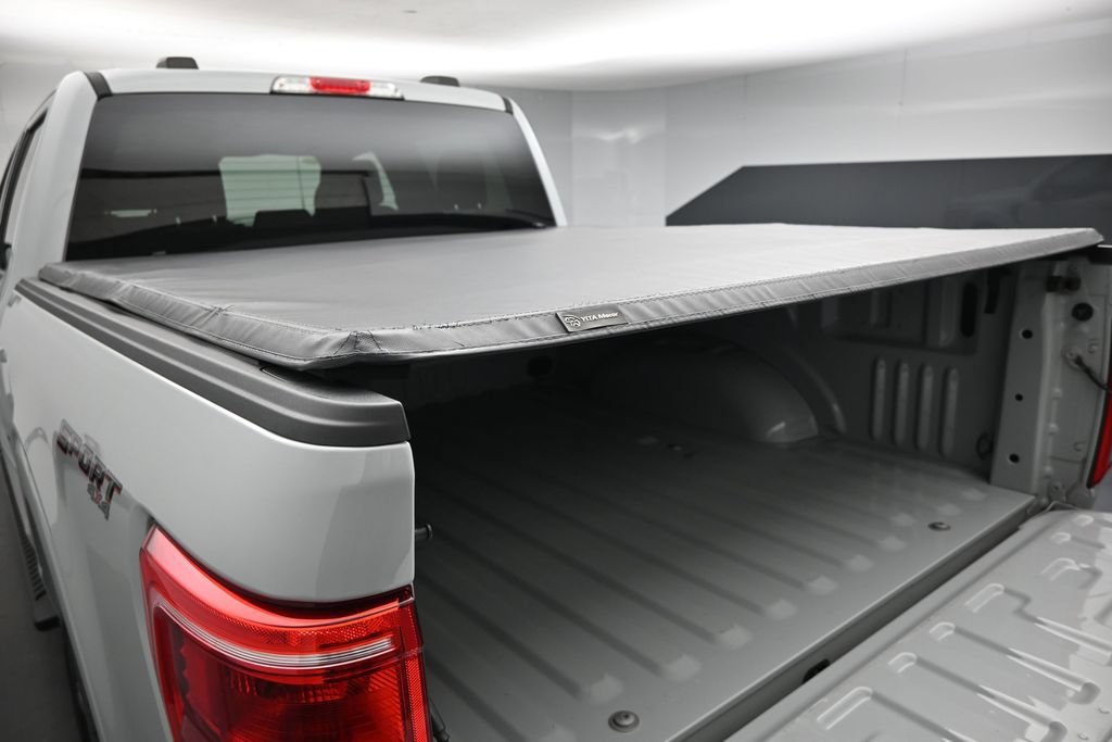 Used 2023 White Ford XLT image 24