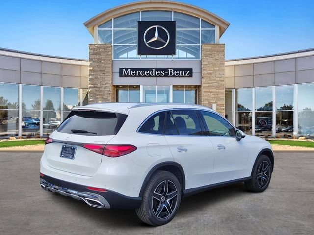 Certified Used 2026  Mercedes-Benz GLC 300 image 4