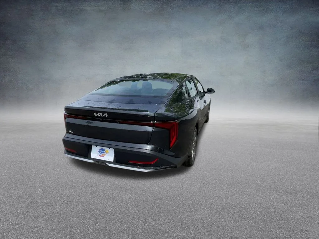 2025 Kia K4 LX - Photo 21