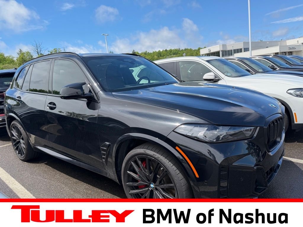 2025 BMW X5 M60i's photo
