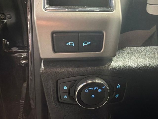Used 2018 Red Ford Lariat image 15
