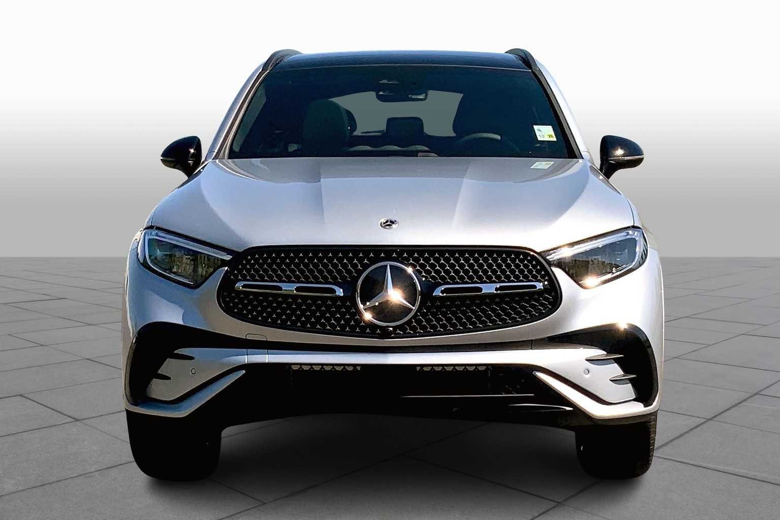 New 2026 Cirrus Silver Metallic Mercedes-Benz GLC 300 image 3