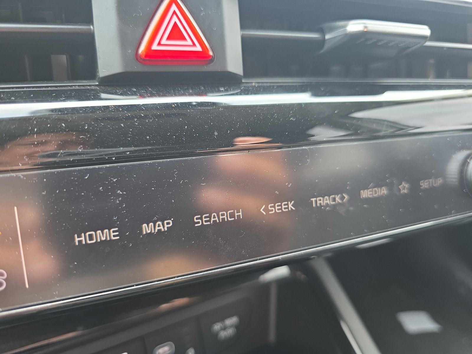 Certified Used 2025 Snow White Pearl Kia EX image 15