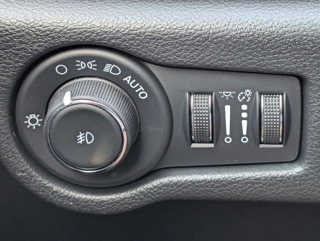 2026 Chrysler Pacifica Limited - Photo 24