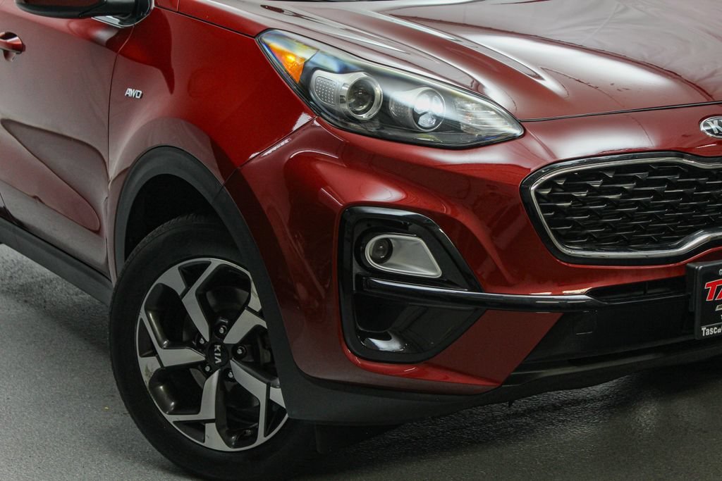 Used 2020 Red Kia LX image 3