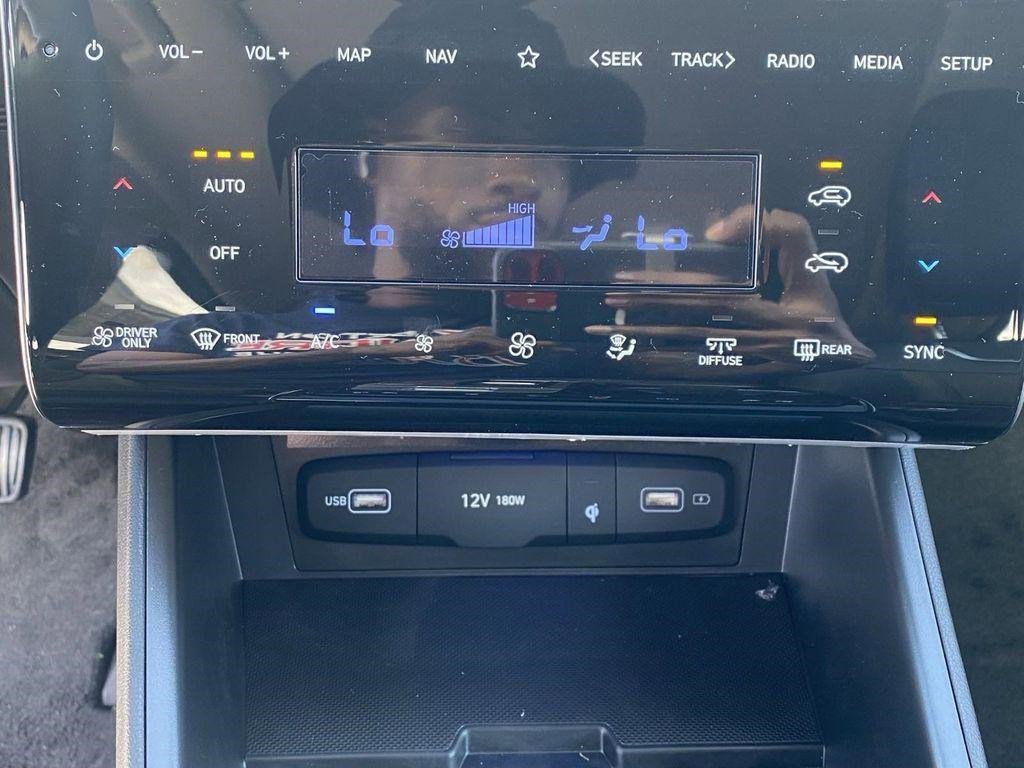 New 2024 White Hyundai Limited image 27