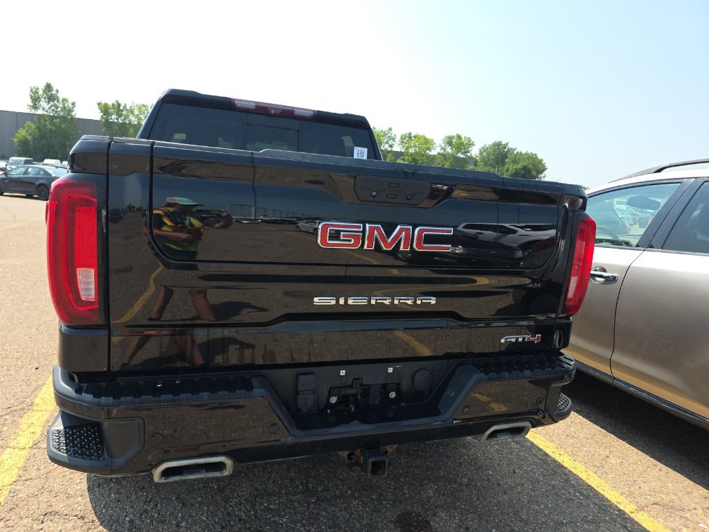 Used 2021 Onyx Black GMC AT4 image 2
