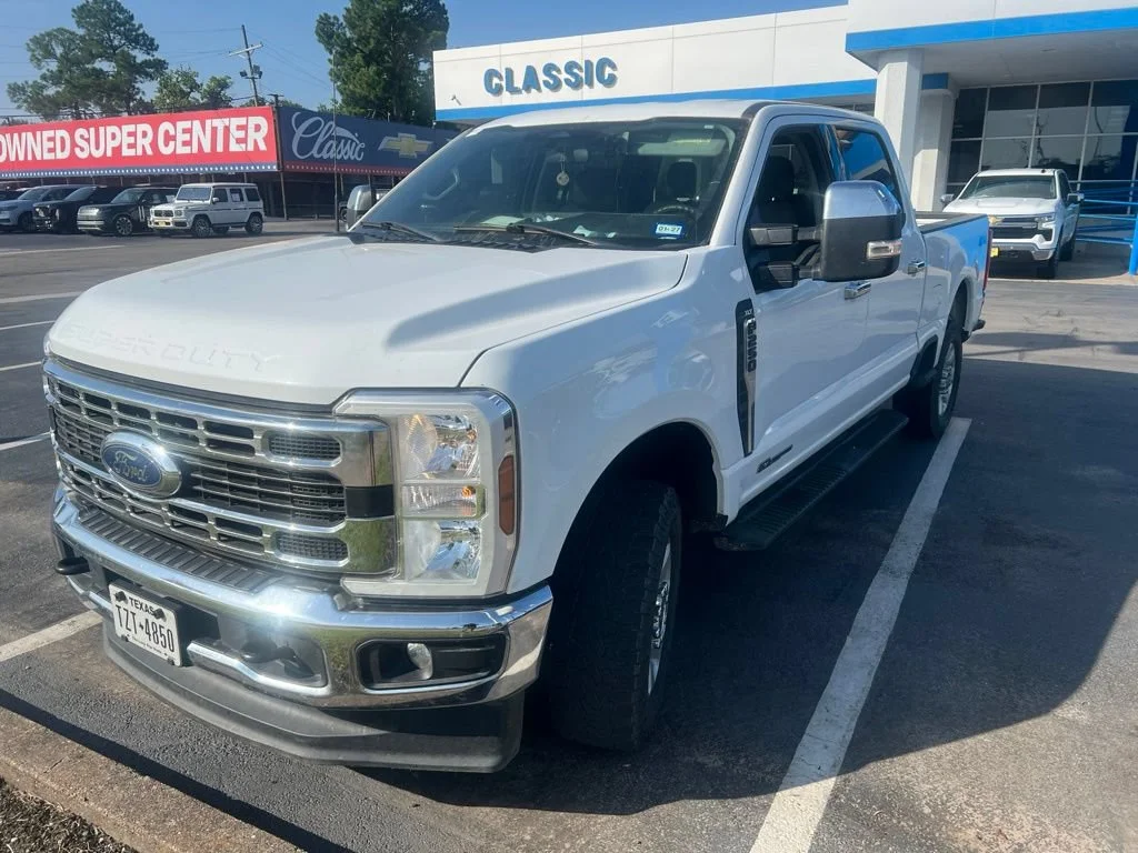 Used 2024 Oxford White Ford XL image 1