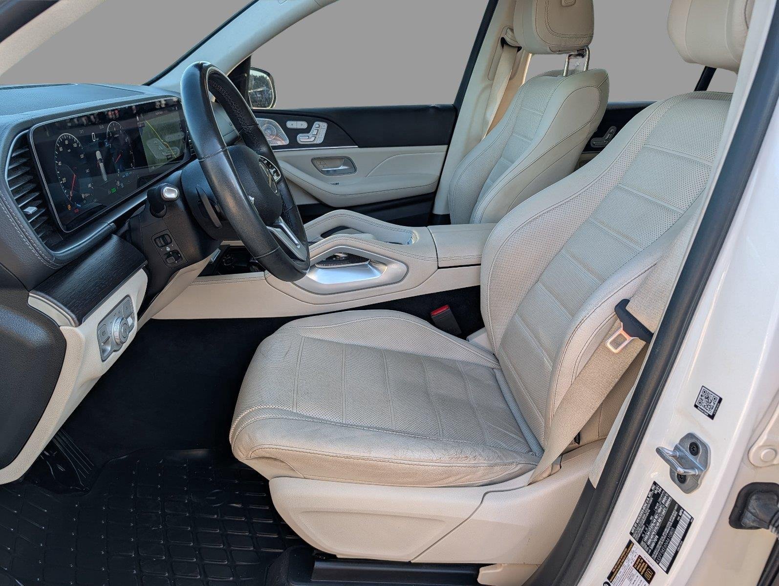 Used 2022 MANUFAKTUR Diamond White Bright Mercedes-Benz GLS 450 image 10