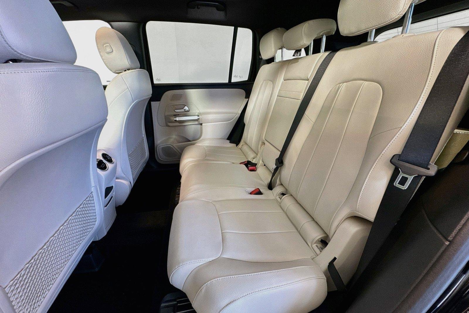 New 2026 Night Black Mercedes-Benz GLB 250 image 22