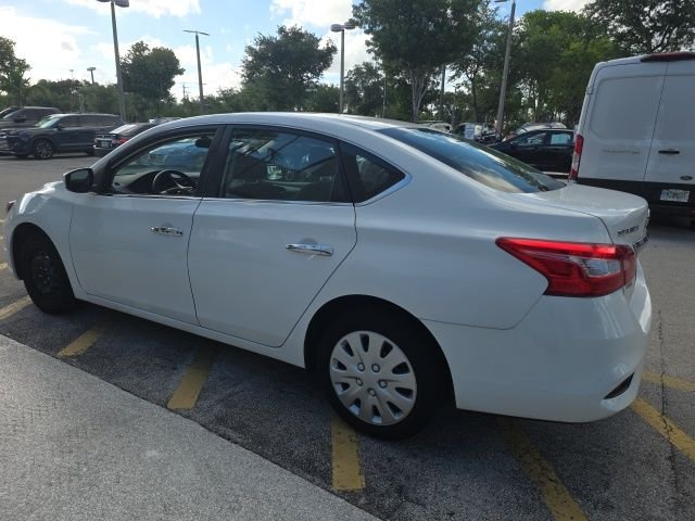 2017 Nissan Sentra S - Photo 5