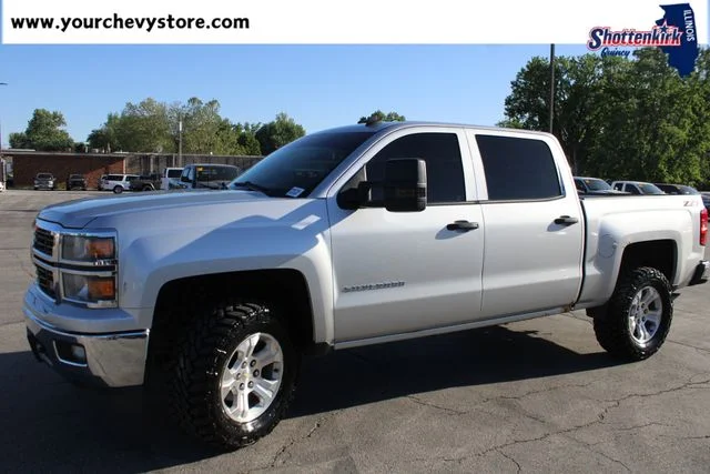 Used 2014 Silver Chevrolet LT image 2