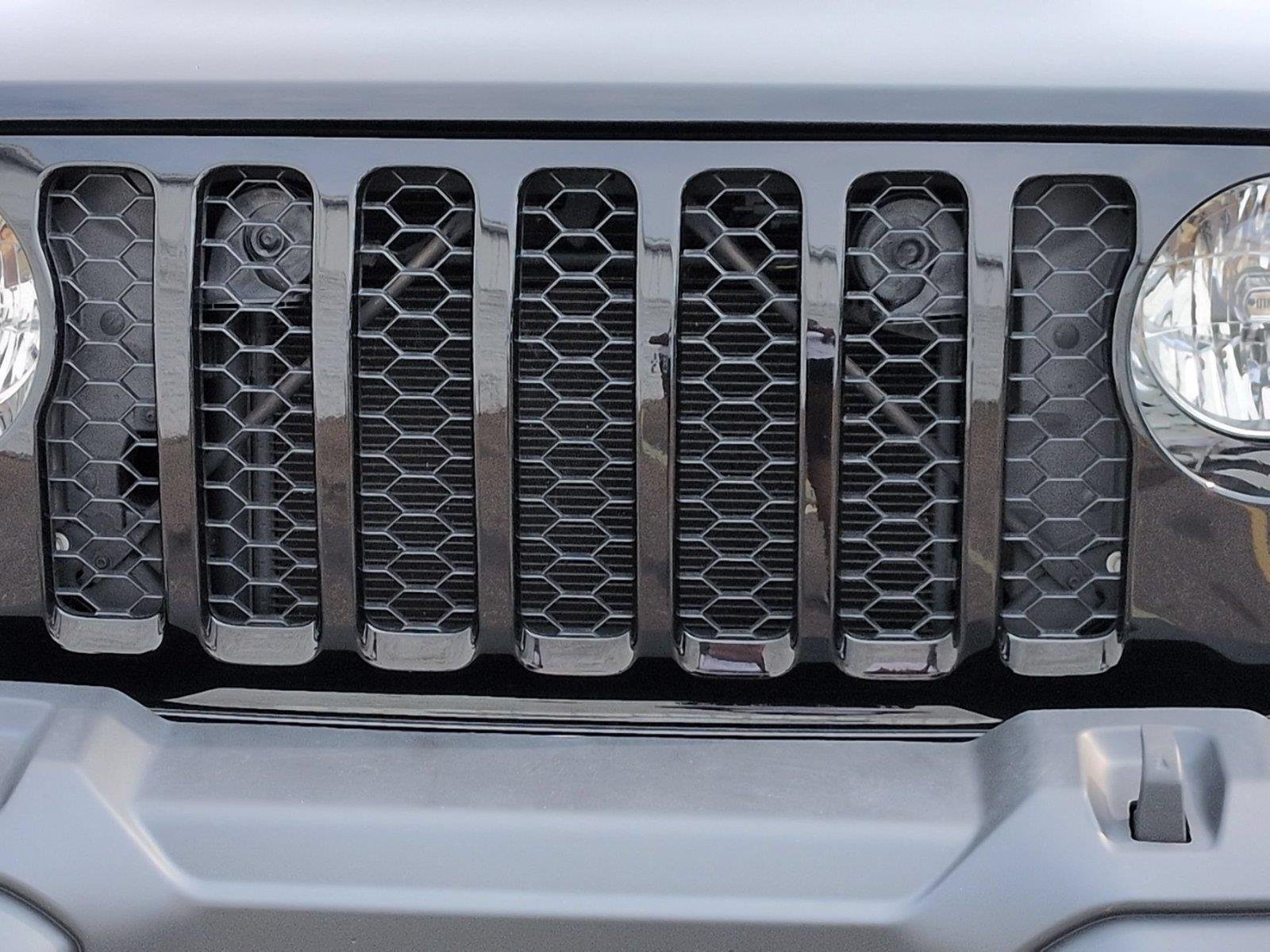 Used 2023 Black Clearcoat Jeep Sport S image 14