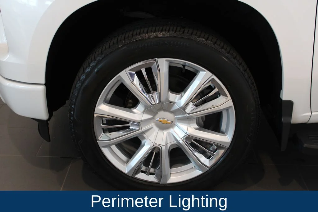 Used 2024 Beige Chevrolet High Country image 32