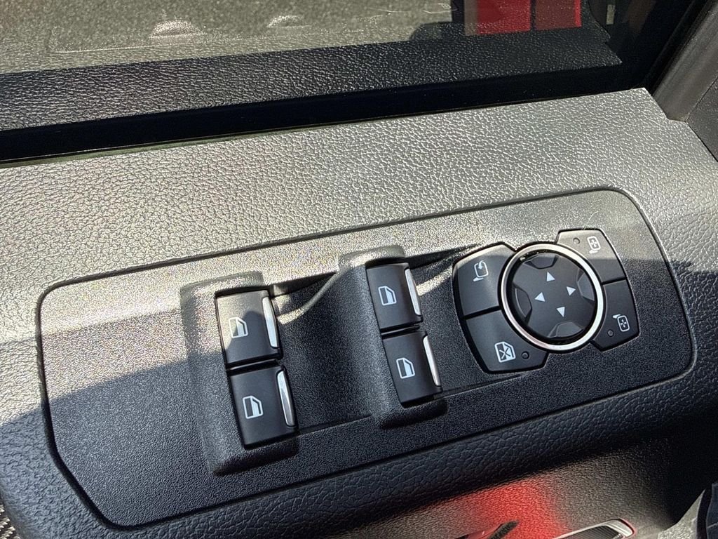 Used 2019  Ford Raptor image 25