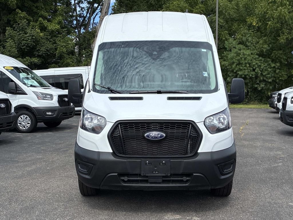 Used 2024 White Ford Base image 2