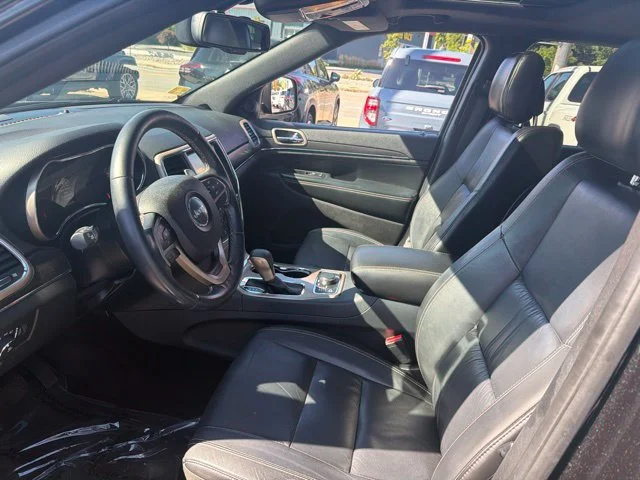 Used 2016 Black Jeep Limited image 9