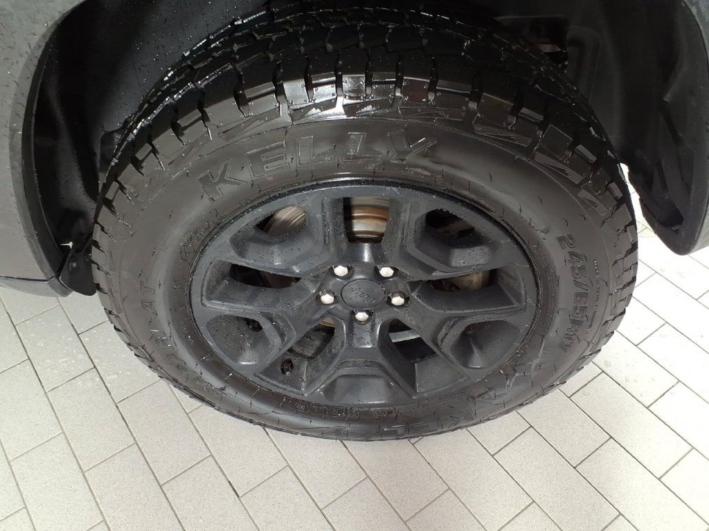 Used 2019 Red Jeep Trailhawk image 8