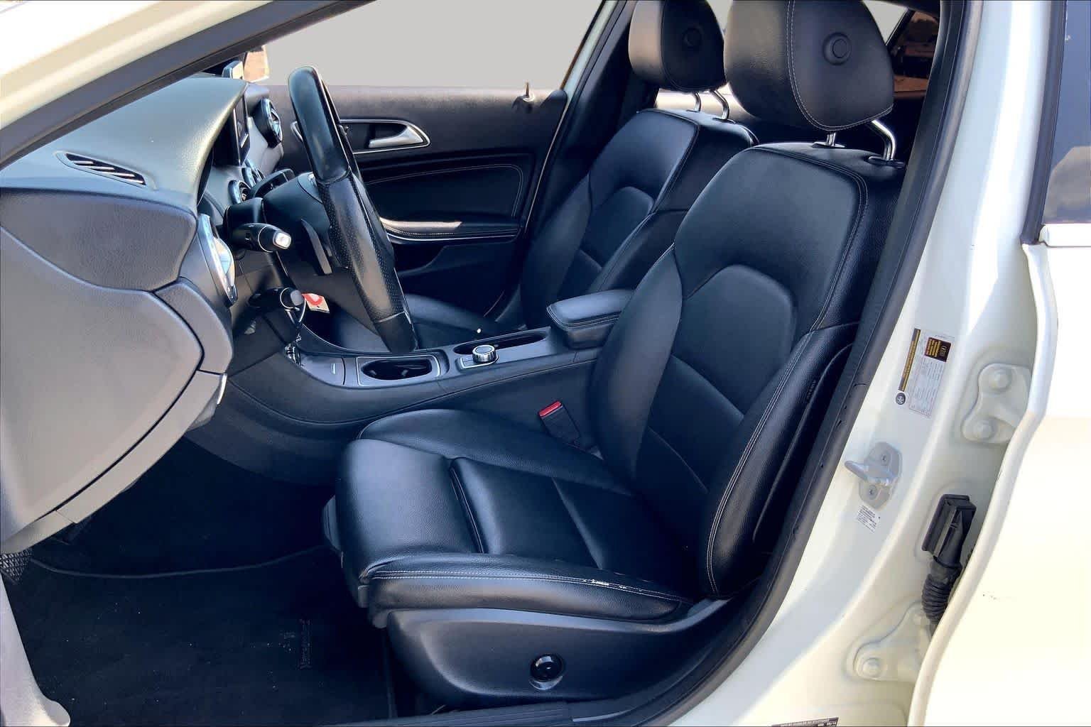 Used 2017 Cirrus White Mercedes-Benz GLA 250 image 8