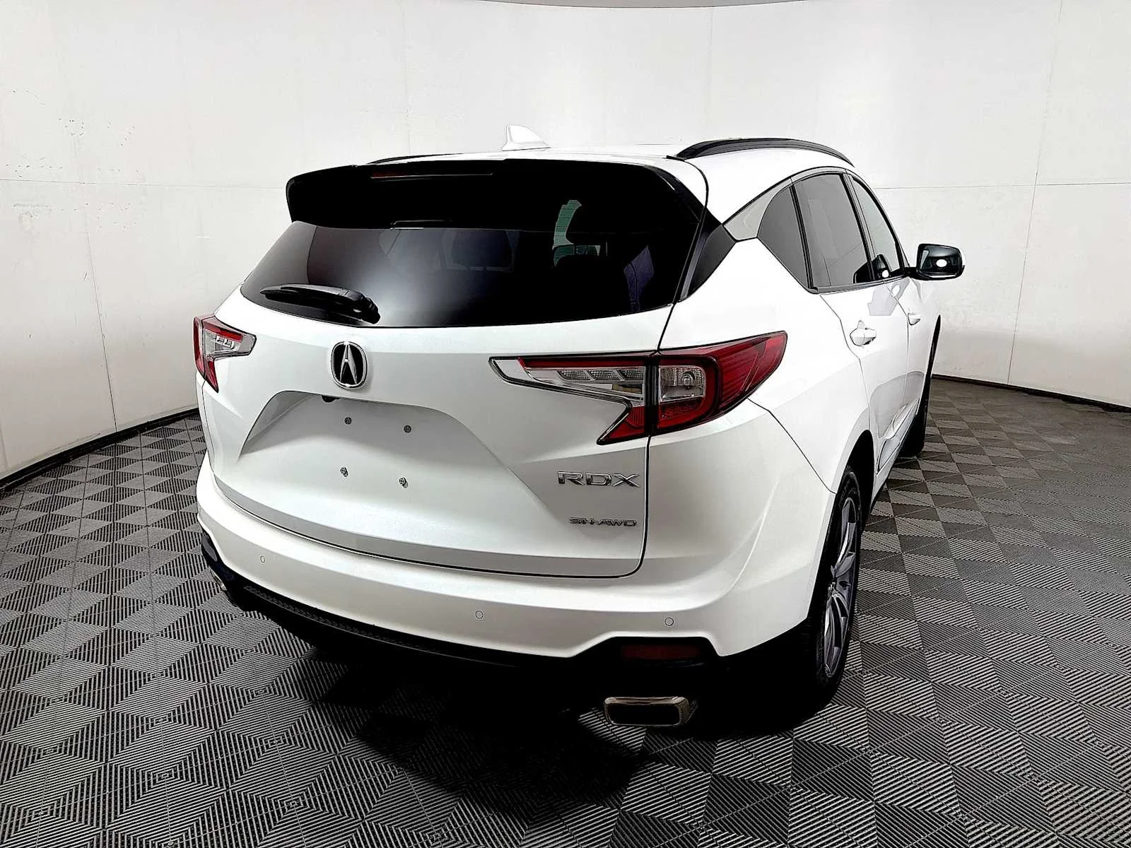 Used 2023 Platinum White Pearl Acura w/Technology Package image 6
