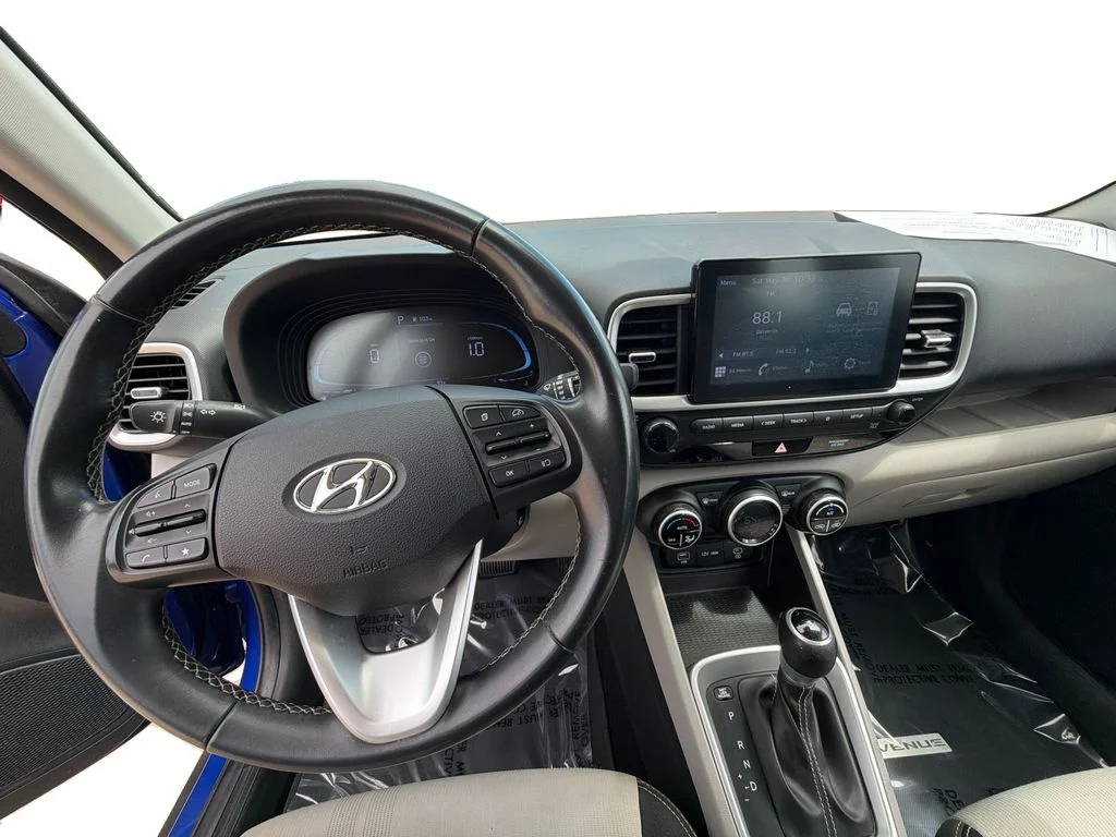 Used 2024 Intense Blue Hyundai SEL image 21