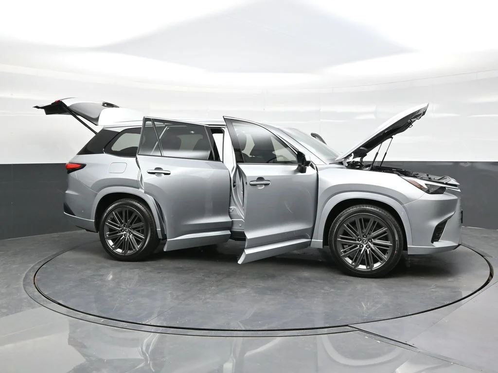 Used 2024 Silver Lexus 550h+ Luxury image 55